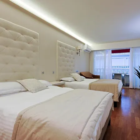 Le Fouquet's Hotel 4*