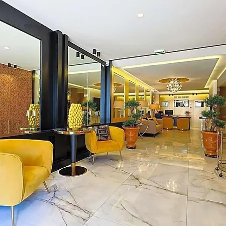 Hotel Le Fouquet's 4*