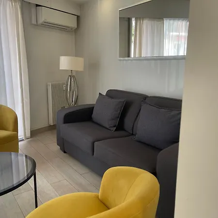 Le Fouquet's Отель